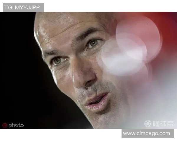 足球明星自我介绍：了解我背后的故事与职业生涯的点滴