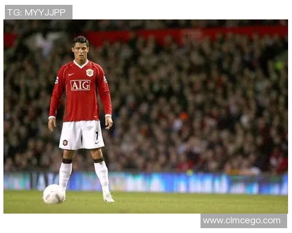 足坛全能之星:手脚皆能施展绝技的足球天才解析 足坛全能之星:手脚皆能施展绝技的足球天才解析