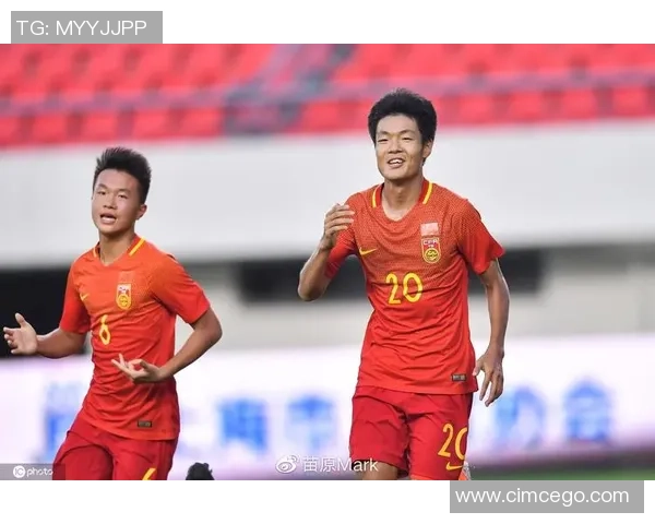 最年轻足球豪门新星崛起 球场未来之王的崭新篇章 最年轻足球豪门新星崛起 球场未来之王的崭新篇章